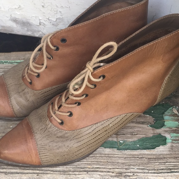 Vintage Shoes - Picture 2 of 4